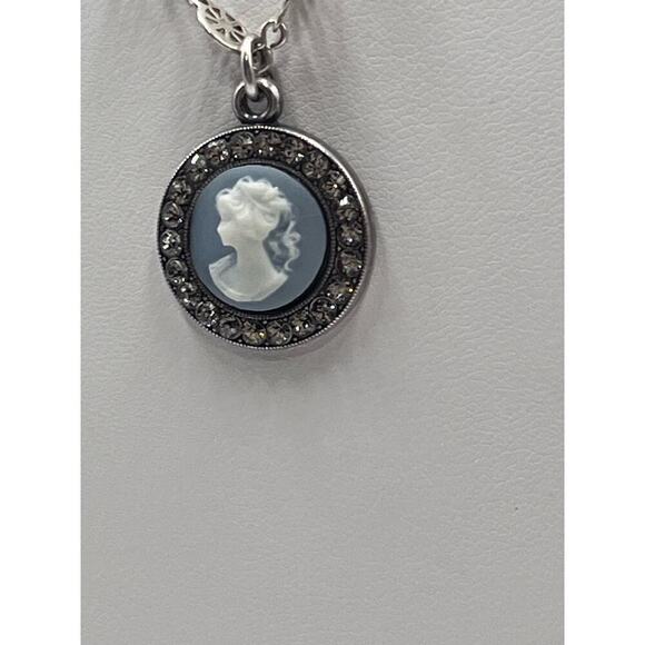 Catherine Popesco France Elegant Cameo Rhinestone Crystal Halo‎ Circle Necklace - Picture 5 of 16